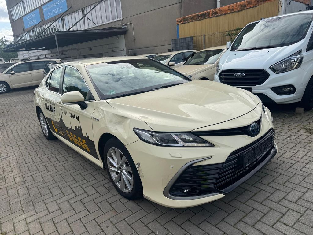 Toyota Camry Hybrid Business Edition