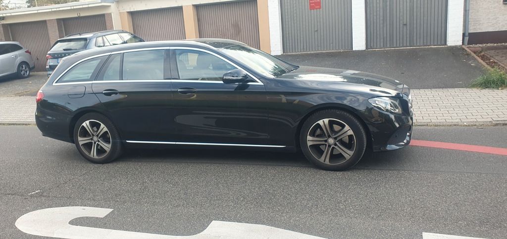 Bild des Angebotes Mercedes-Benz 220