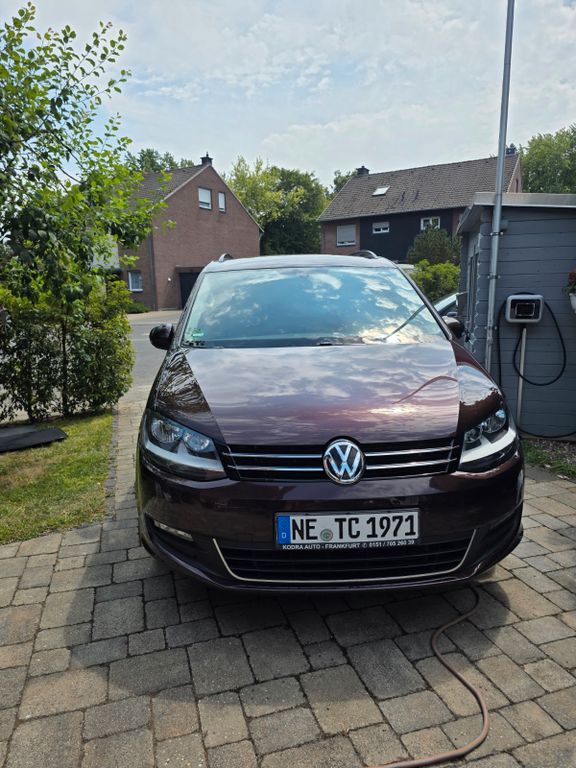 Bild des Angebotes Volkswagen Sharan 2.0 TDI SCR DSG Highline Highline