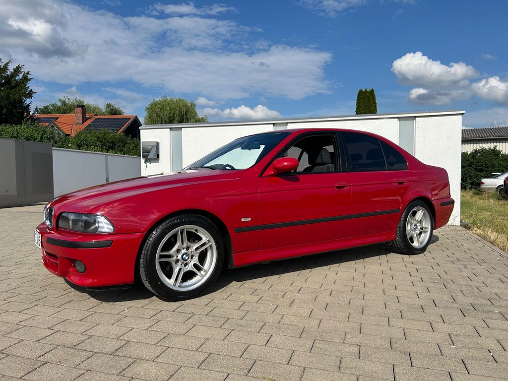 BMW 525i A Sport *M-Paket ab Werk/Orig. 63.500km