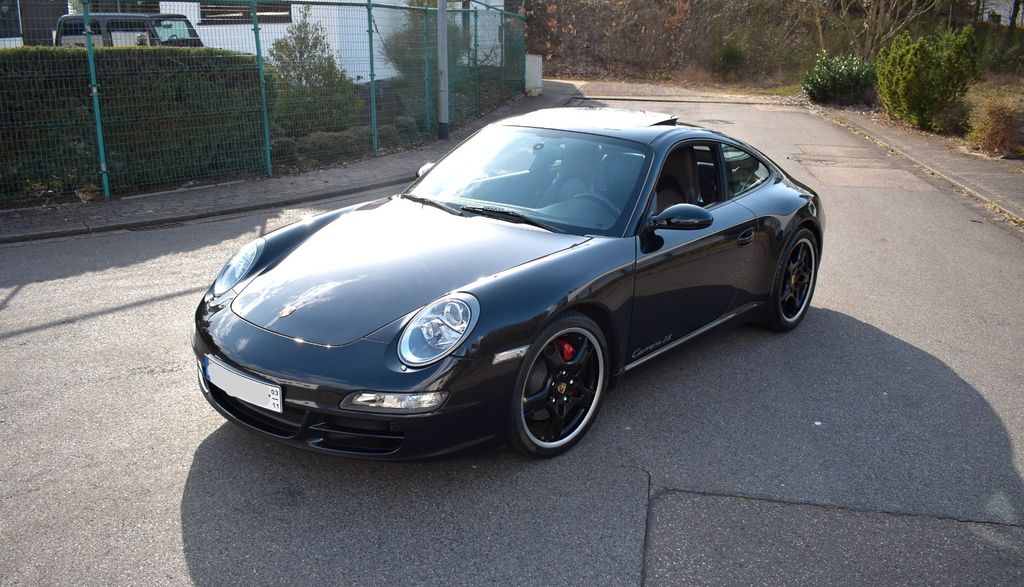Bild des Angebotes Porsche 997 Carrera S 6G EXCLUSIV uFreiDE ERSTLACK Leder