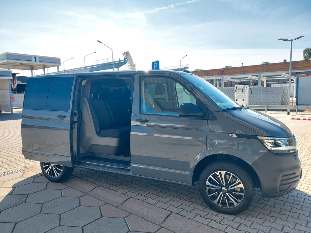 Bild des Angebotes Volkswagen T6.1 Kombi DSG LED PDC 5SITZE DOKA ACC Standheiz