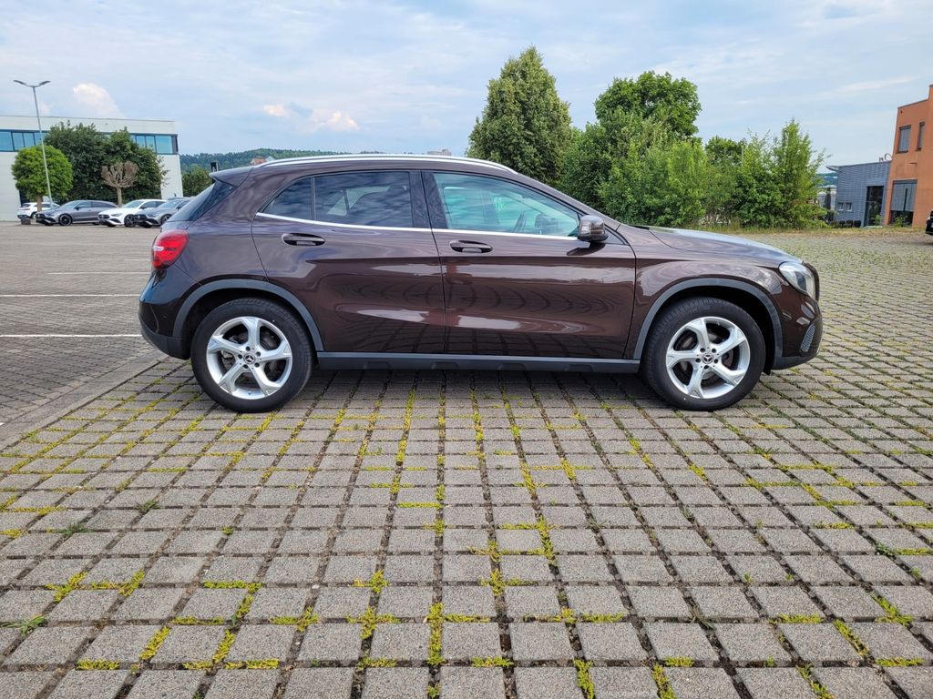 Bild des Angebotes Mercedes-Benz GLA 220 d 4M Autom. Urban 360°, Schlechtwegefah