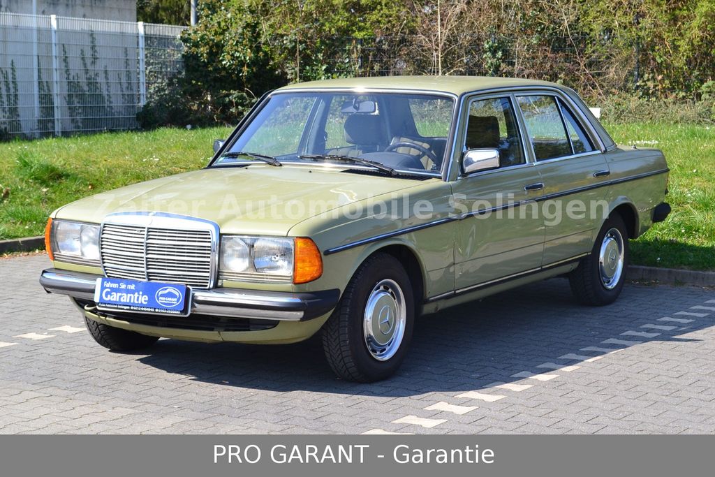 Bild des Angebotes Mercedes-Benz 200 W123* 1.Hand * Renterfahrzeug* Servo*TÜV NEU