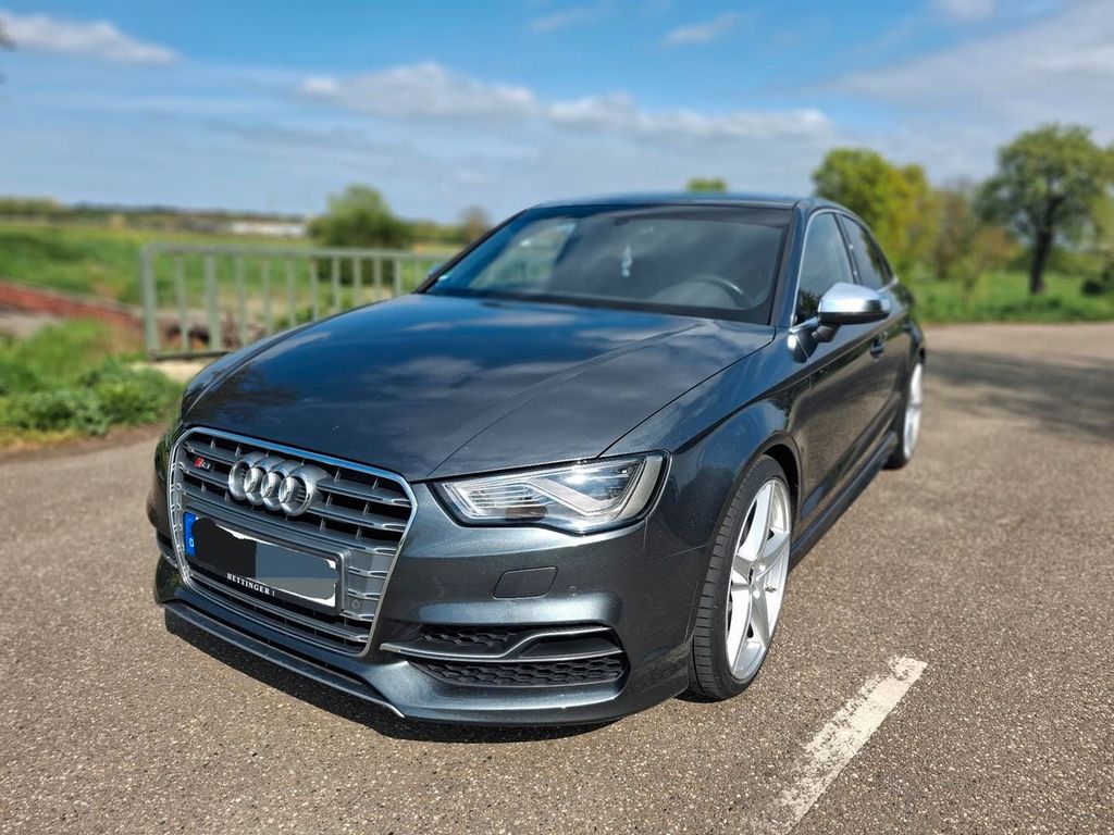 Bild des Angebotes Audi S3 2.0 TFSI S tronic quattro - 300PS
