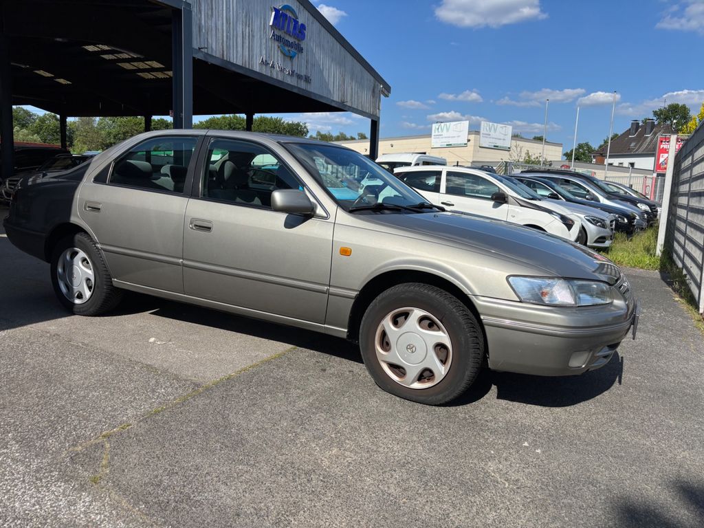 Toyota Camry 2.2/122000Km/Deutsches Fz.TÜV