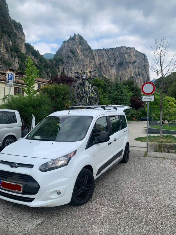 Bild des Angebotes Ford Grand Tourneo 1.5 TDCi 88kW Trend Trend