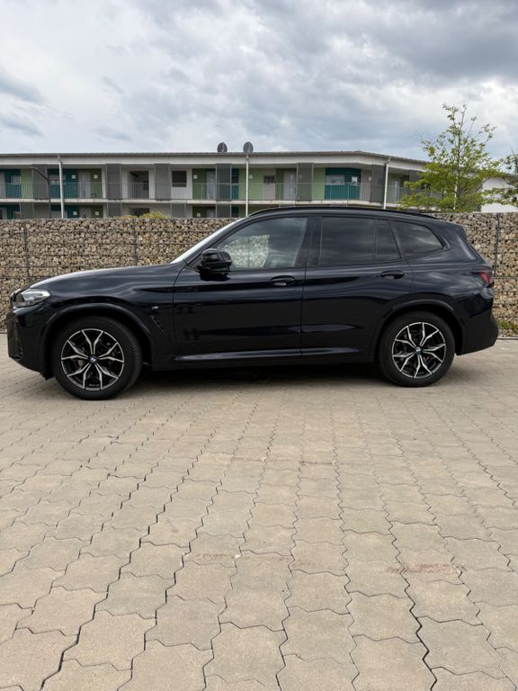 Bild des Angebotes BMW X3 xDrive30i M Paket/Facelift