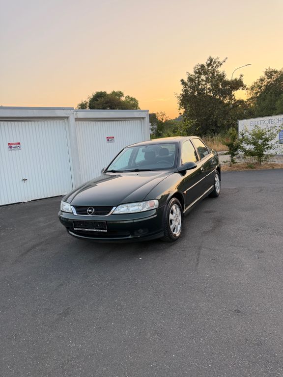 Opel Vectra 1.6 /Klima/PDC/Schiebedach/TÜV-Neu