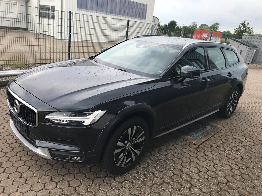 Bild des Angebotes Volvo V90 Cross Country V 90 D4 AWD Pro 140 kW (190...