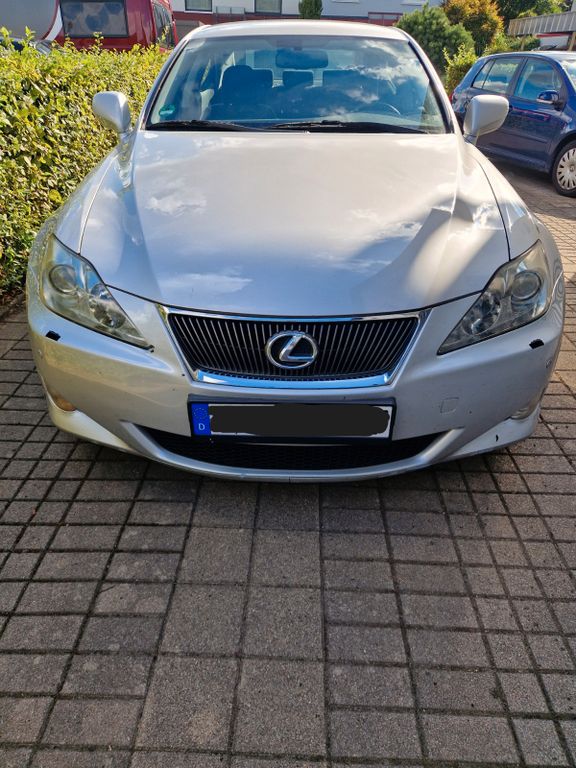 Bild des Angebotes Lexus IS 220d - gepflegt, fahrtüchtig, komfortabel