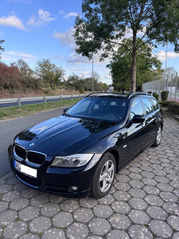 Bild des Angebotes BMW 318d Touring -Garagenfahrzeug | 2. Hand
