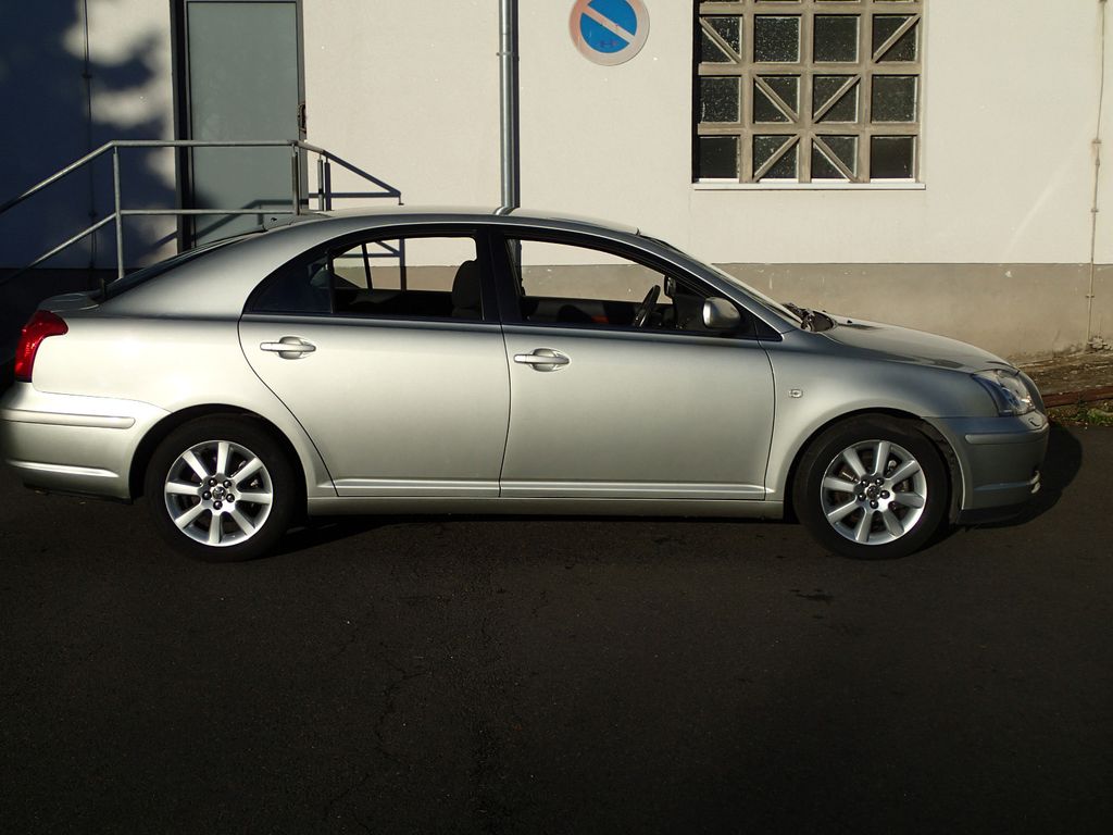 Bild des Angebotes Toyota Avensis Executive 1.8-l-VVT-i Klimaautomatik