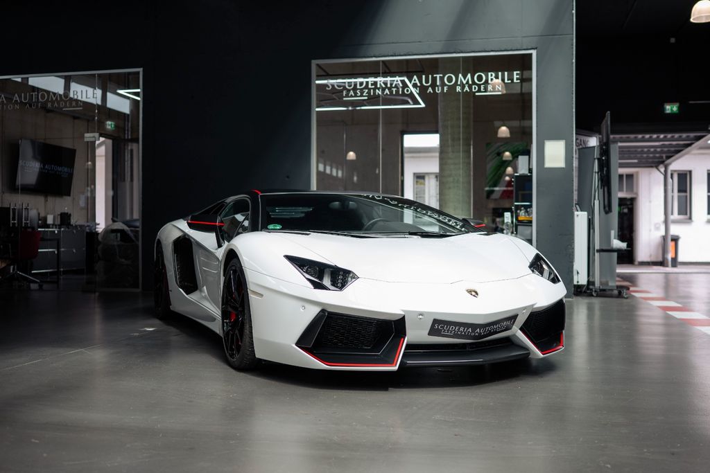 Bild des Angebotes Lamborghini Aventador LP 700-4 Pirelli Edition 1of100 / Lift