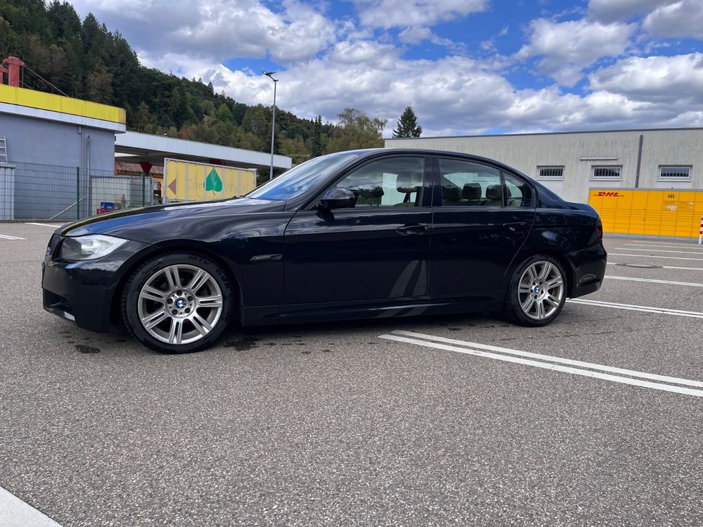BMW 325i - M-Paket ab Werk | Top-Ausstattung