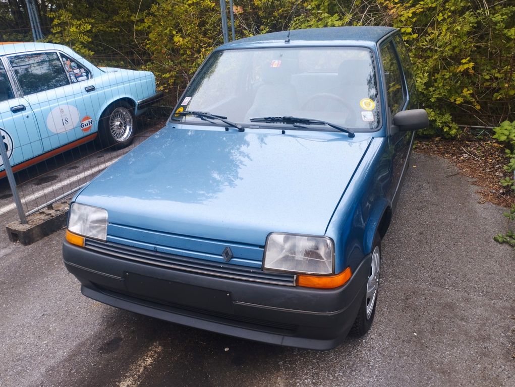 Renault R 5
