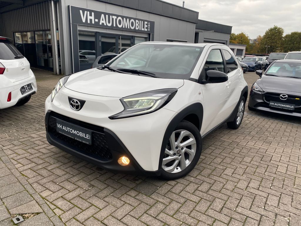 Bild des Angebotes Toyota Aygo(X)*ALU*APPLE&AND*KLIMAAT*LED FSW*R.KAM*Sihz