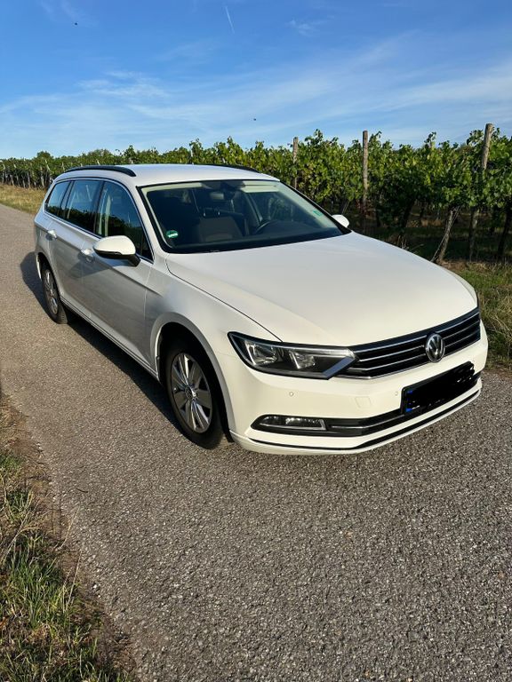 Bild des Angebotes Volkswagen Passat Variant 2.0 TDI Comfortline DSG