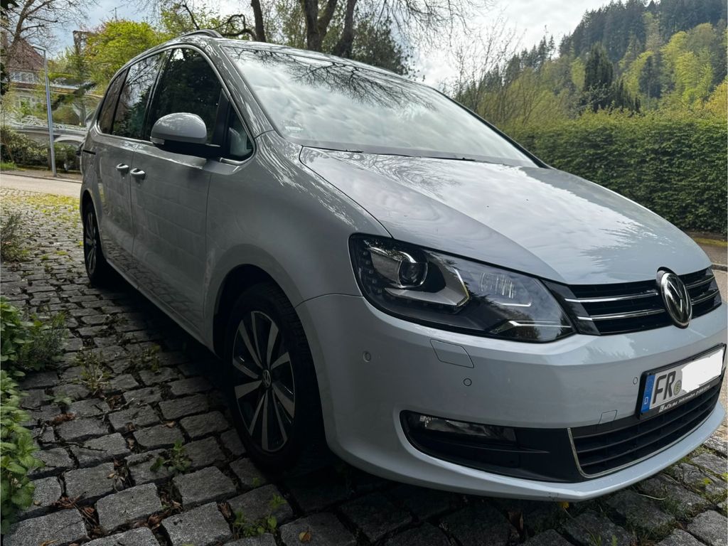 Bild des Angebotes Volkswagen Sharan 2.0 TDI SCR 130kW DSG 4MOT Comfortlin...