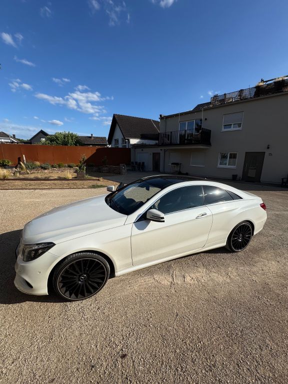 Bild des Angebotes Mercedes-Benz E 400 Coupé | 333 PS V6 Biturbo