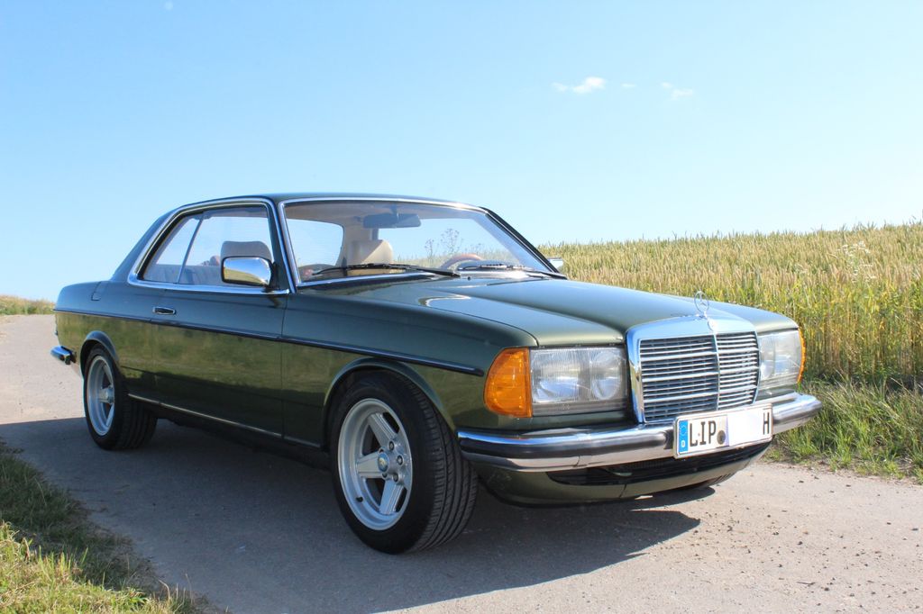 Bild des Angebotes Mercedes-Benz W123 230CE