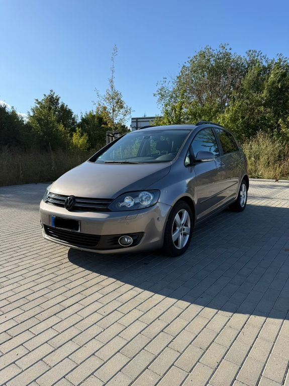 Bild des Angebotes Volkswagen Golf Plus 1.6 TDI Team AHK