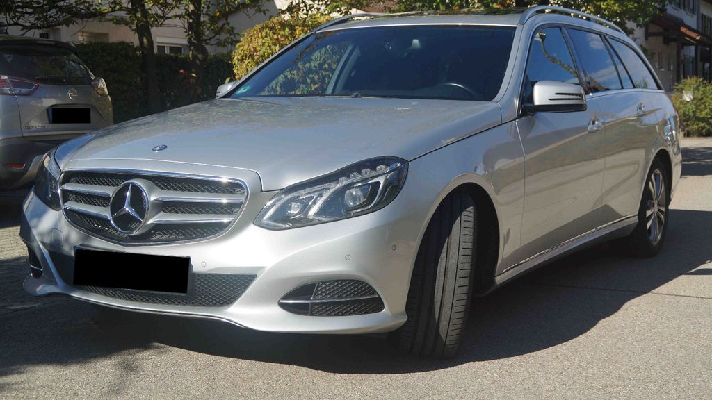 Bild des Angebotes Mercedes-Benz E 220 T CDI, Automatik, AHK