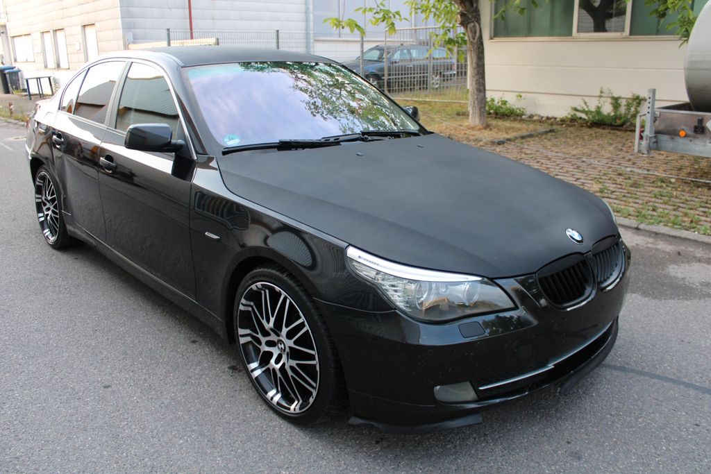 Bild des Angebotes BMW 525dA*EDITION-LIFESTYLE*AUTOMATIK*LEDER*NAVI*19°