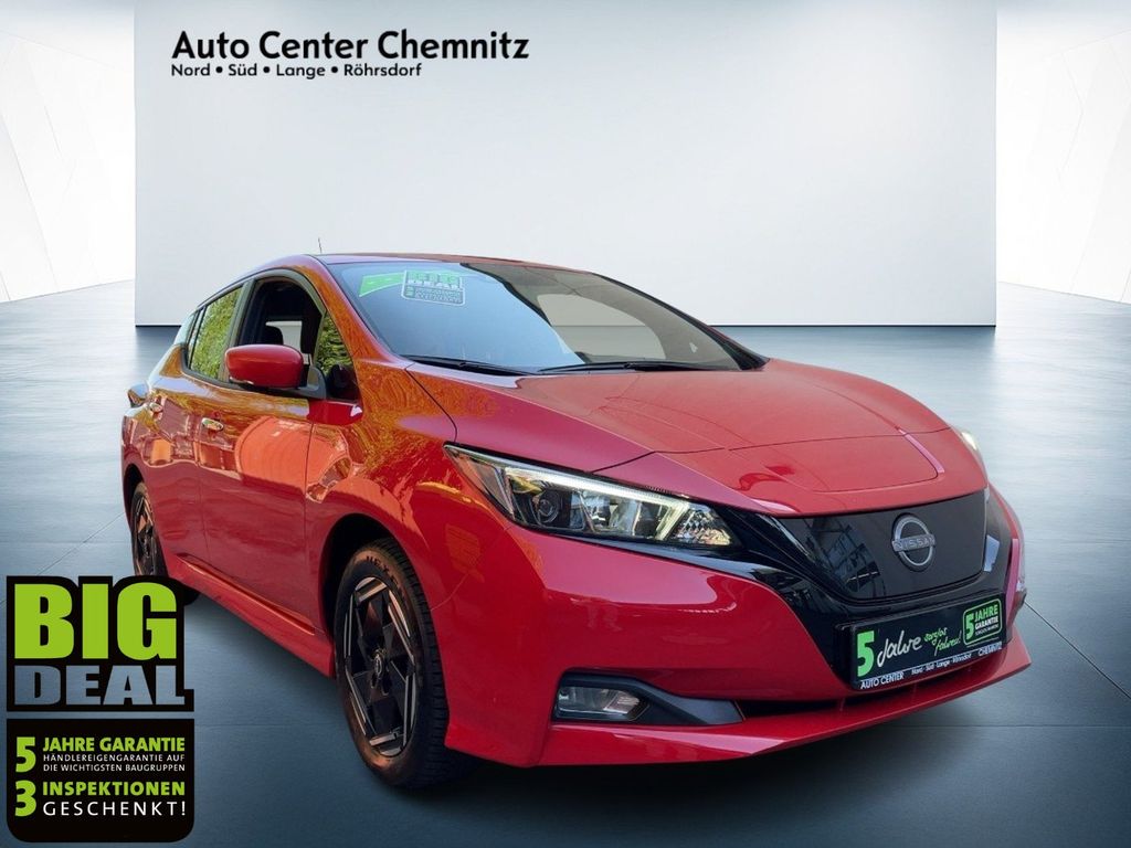 Nissan Leaf 40kw/h Acenta ACC/KlimaA/SHZ/LHZ/Kamera/LM