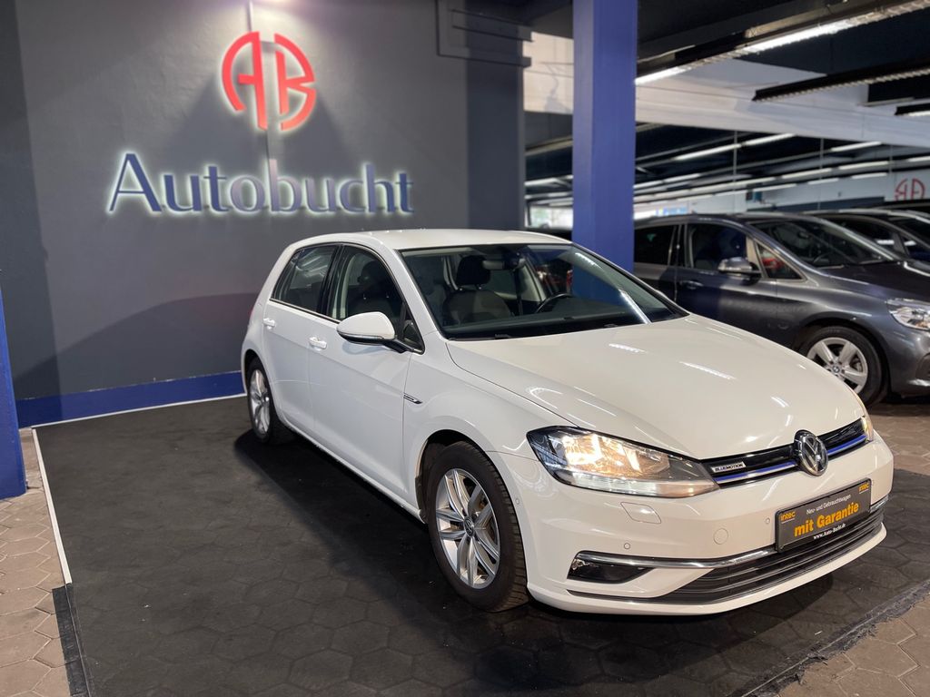 Bild des Angebotes Volkswagen Golf VII Comfortline BlueMotion/ACC/MASSAGE/SITH