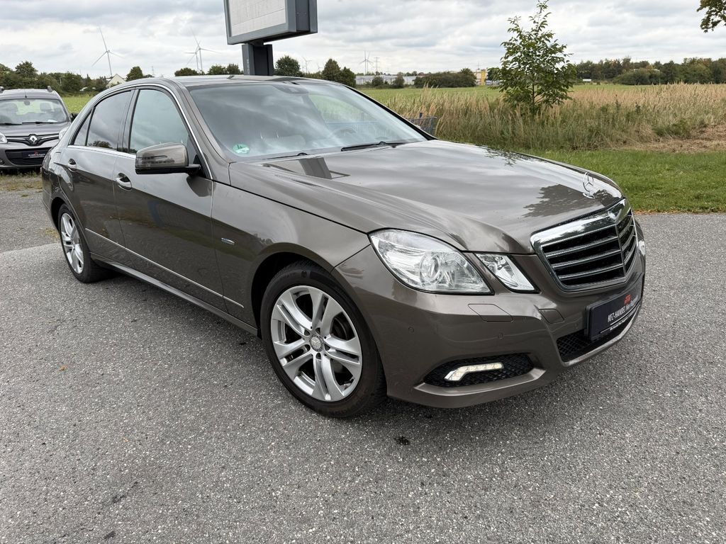 Bild des Angebotes Mercedes-Benz E 300 E Limousine E 300 CDI BlueEfficiency