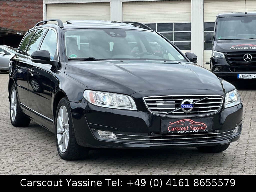 Bild des Angebotes Volvo V70 Kombi Momentum/Xenon/Navi/