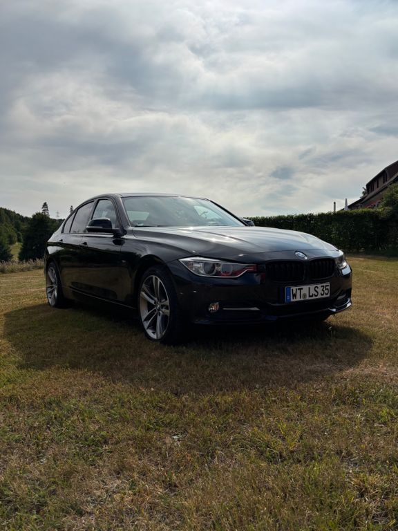Bild des Angebotes BMW 320d Limousine Sport Line