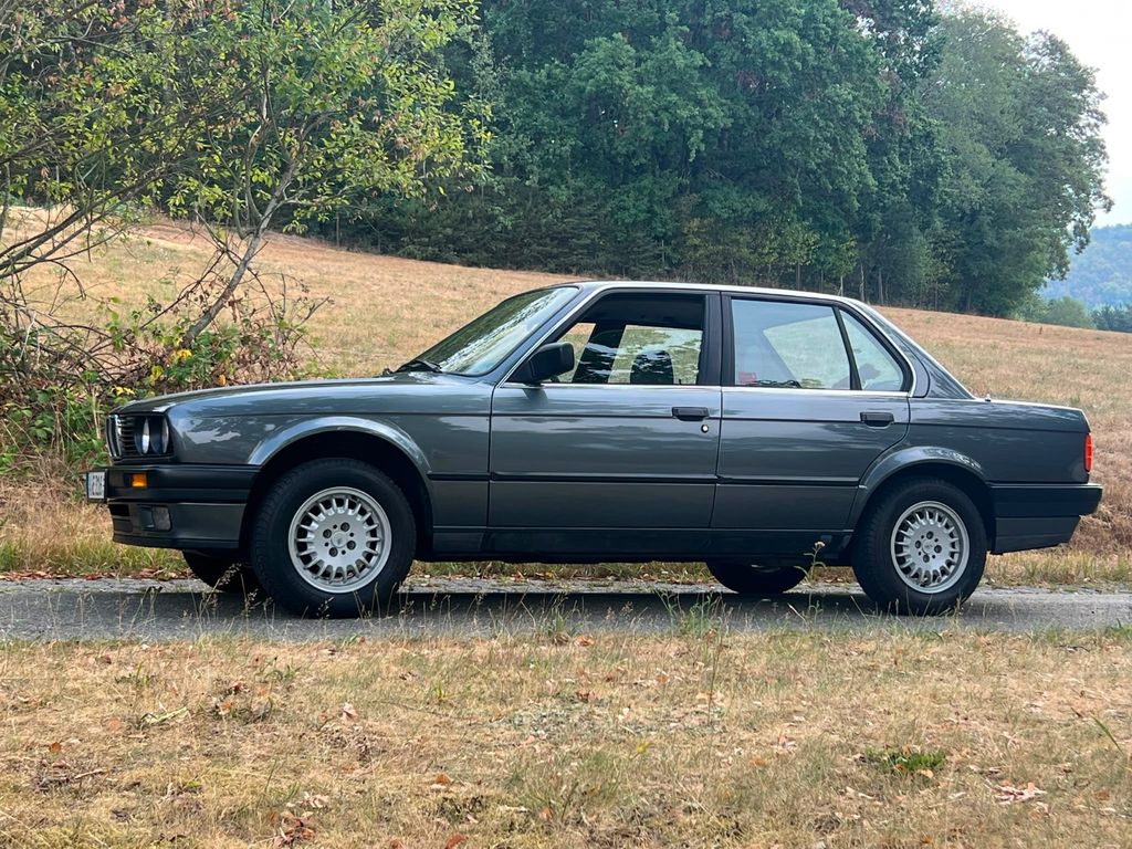 BMW 316i E30 Oldtimer inkl. Klimaanlage