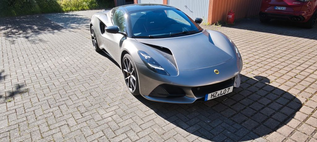 Bild des Angebotes Lotus Emira 2.0 I4 First Edition Nimbus Grey