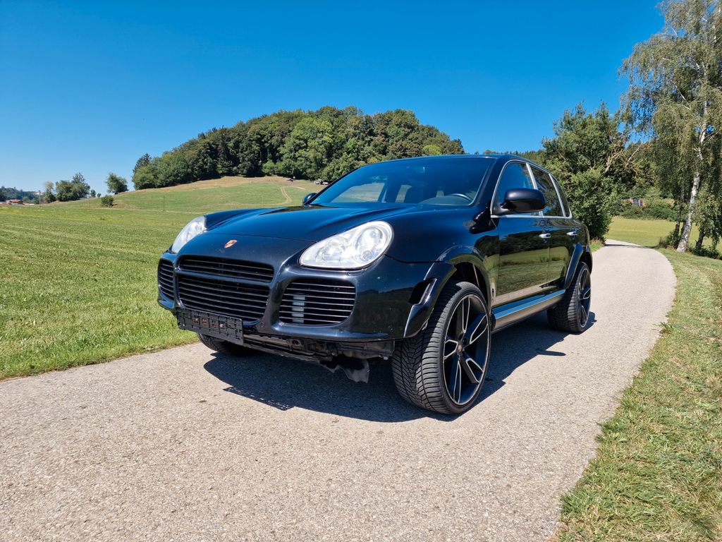 Porsche Cayenne Turbo S 22 Zoll