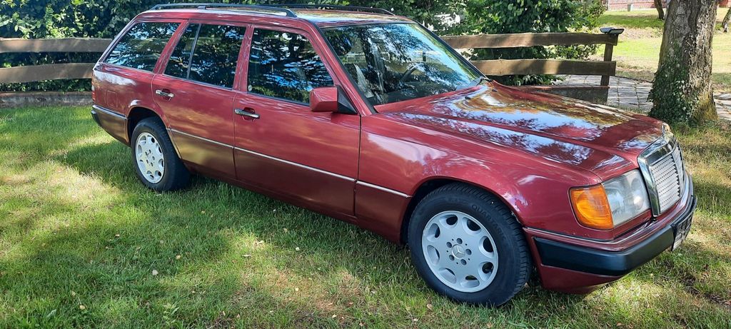 Bild des Angebotes Mercedes-Benz W124 (S) 250 TD Automatik H-Kennzeichen