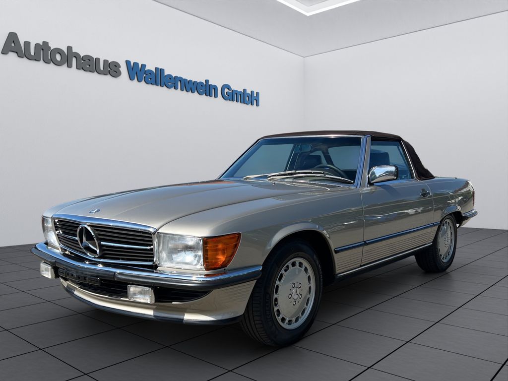 Bild des Angebotes Mercedes-Benz 560 SL Roadster Aut., VERKAUF IM KUNDENAUFTRAG