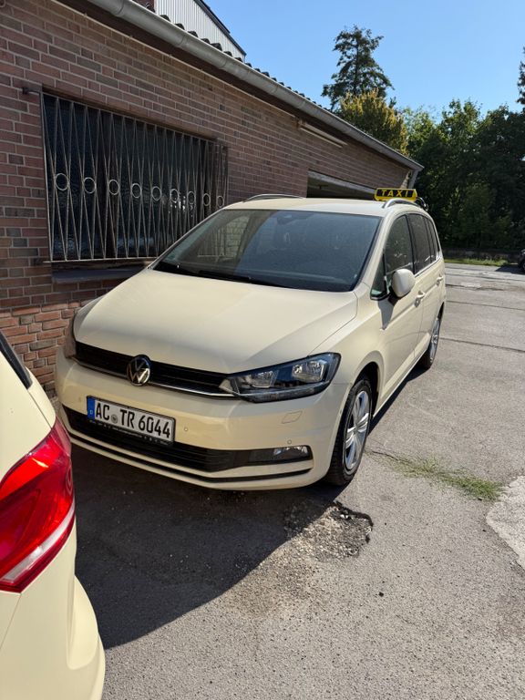 Bild des Angebotes Volkswagen Touran 2.0 TDI SCR DSG MOVE MOVE