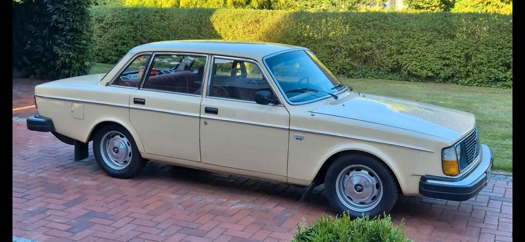 Bild des Angebotes Volvo 244