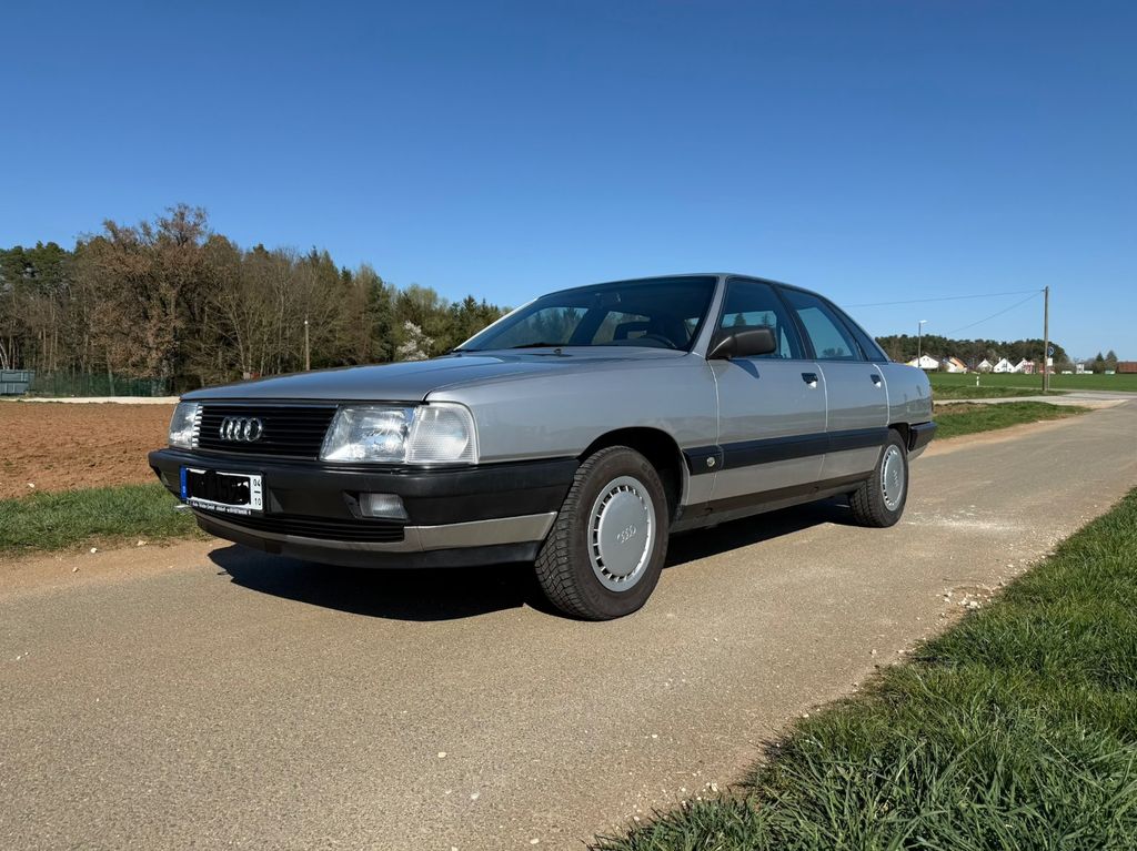 Audi 100 Topzustand, 55 Tkm, H, TÜV bei Kauf neu
