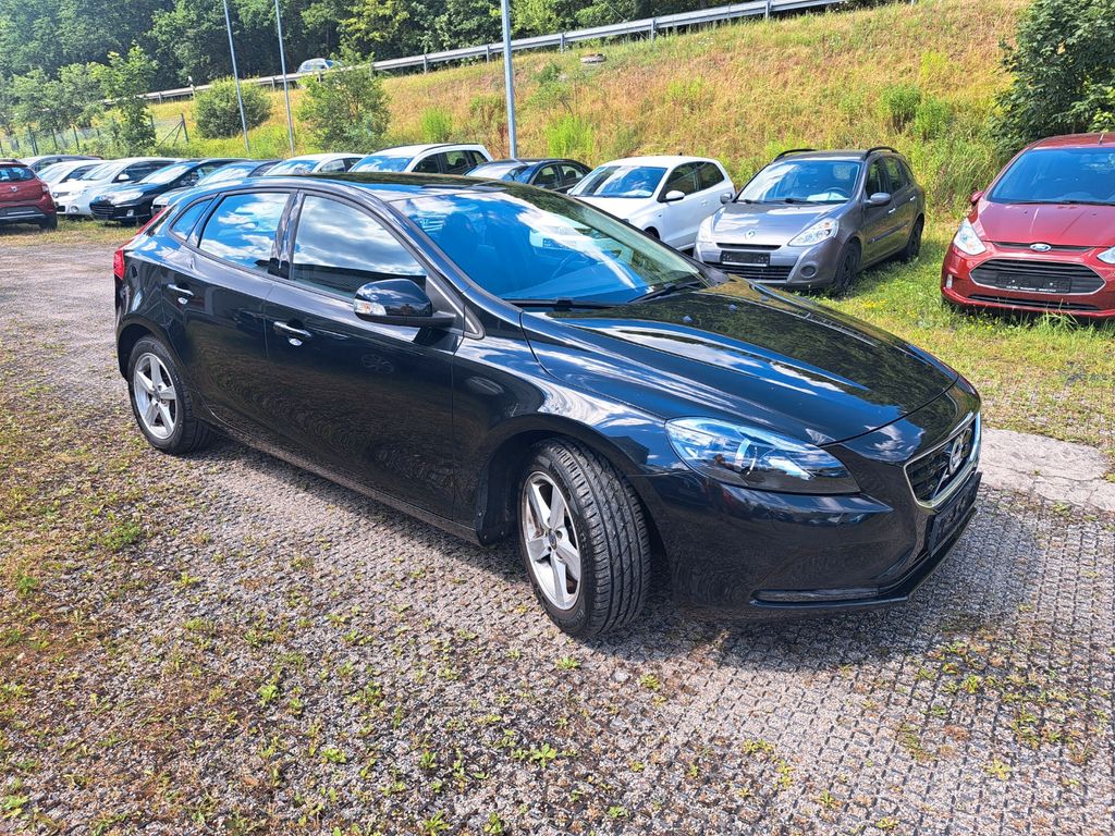 Bild des Angebotes Volvo V40 You! Klimas M+S TÜV NEU !!!