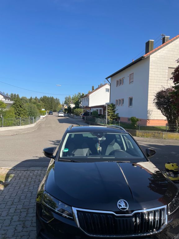Bild des Angebotes Skoda Karoq 1.5l TSI ACT DSG AMBITION AMBITION
