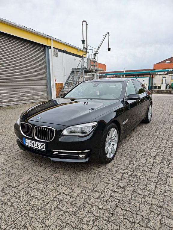 BMW 740d LCI | LED | HUD | ACC | Top View | Soft-Clo