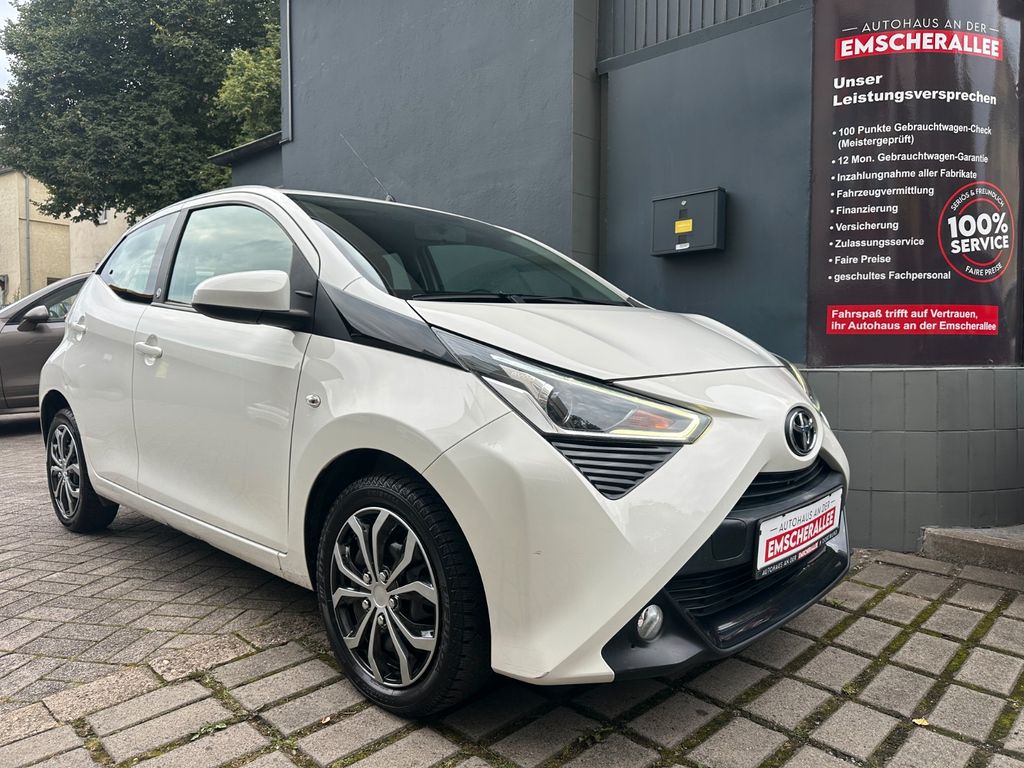 Bild des Angebotes Toyota AYGO X-PLAY TEAM/KAMERA/CARPLAY/ANDROID