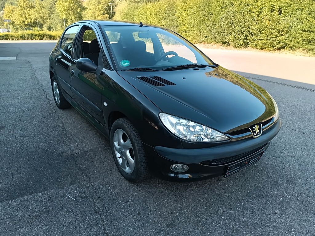 Bild des Angebotes Peugeot 206 TÜV Neu!
