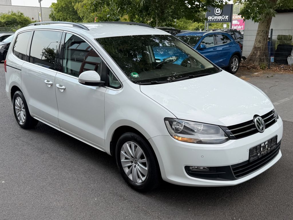 Bild des Angebotes Volkswagen Sharan Comfortline~DSG~7 SITZER~NAVI