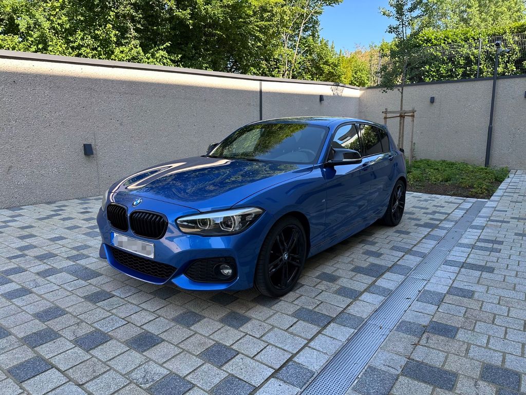 Bild des Angebotes BMW 120i M Sport / LED Alcantara Rückfahrkamera H&K