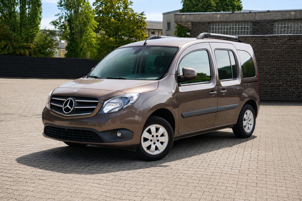 Bild des Angebotes Mercedes-Benz Citan Tourer Edition 111 CDI lang 2xSchiebetür