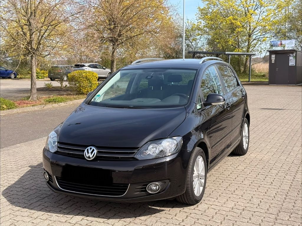 Bild des Angebotes Volkswagen Golf Plus 1.6 TDI Style 1.Hand Top Zustand.!!!
